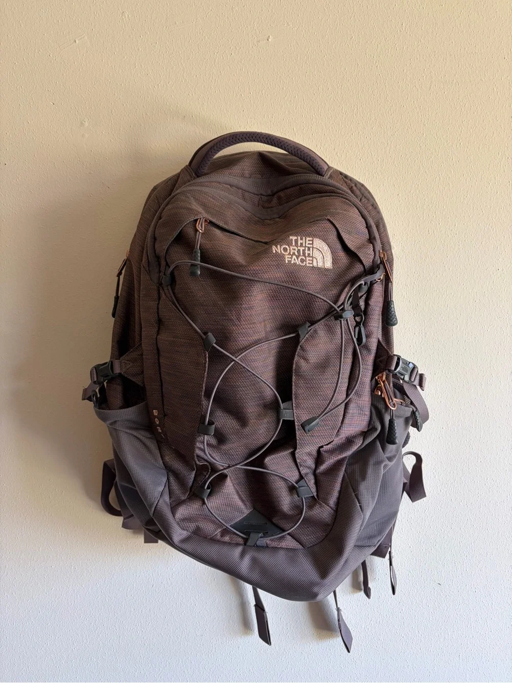 The North Face Borealis 27L Rabbit Grey Copper Melange Hiking Commuter Daypack